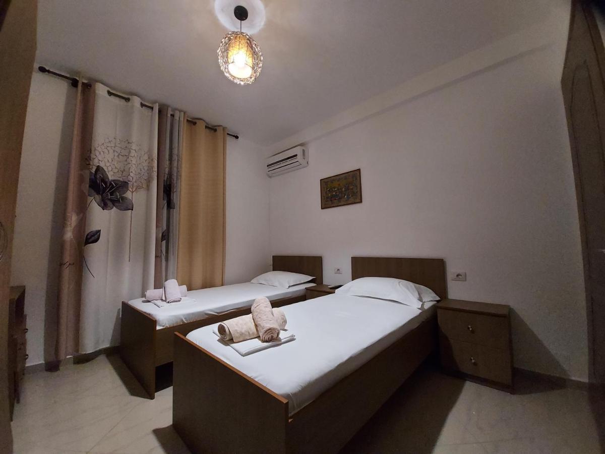 Hotel Kalemi Corovode Екстер'єр фото