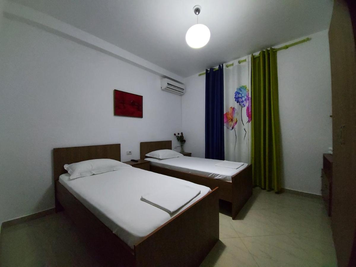 Hotel Kalemi Corovode Екстер'єр фото